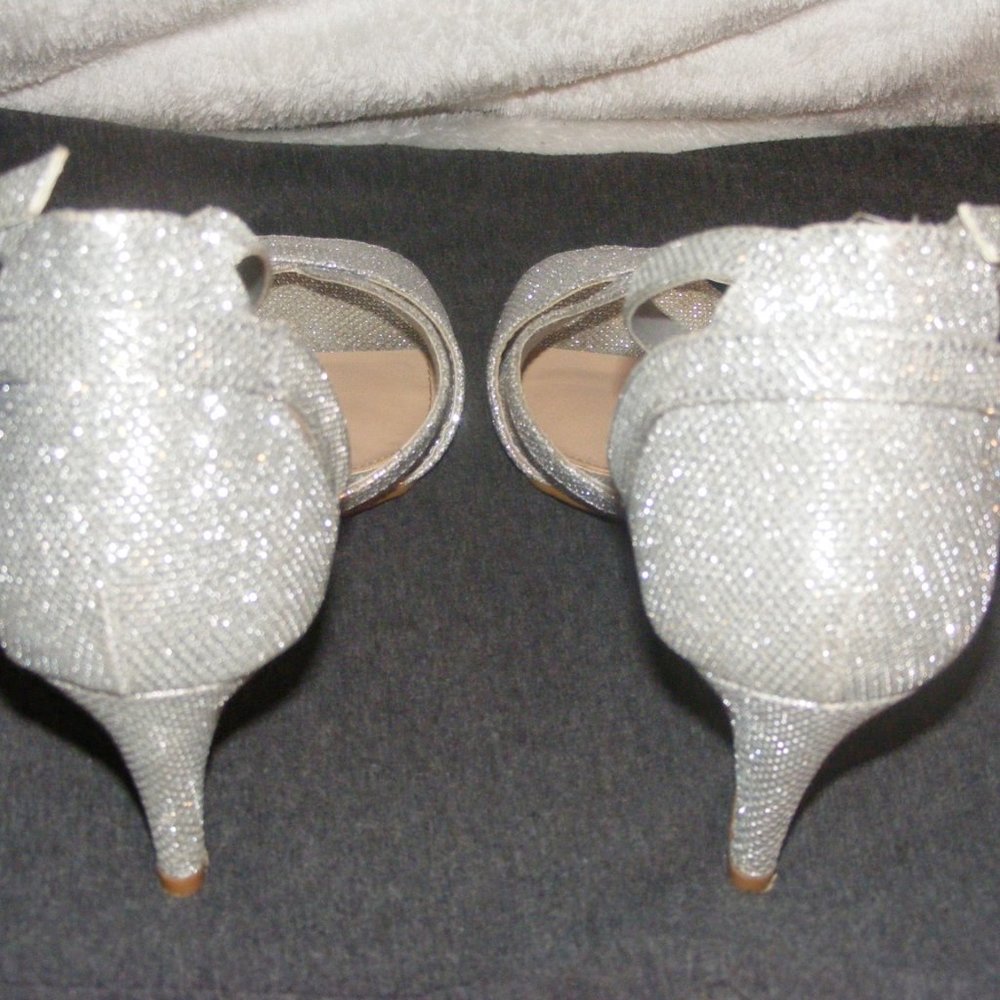 Kelly & Katie Silver Sparkle Sandals - Picture 10 of 15